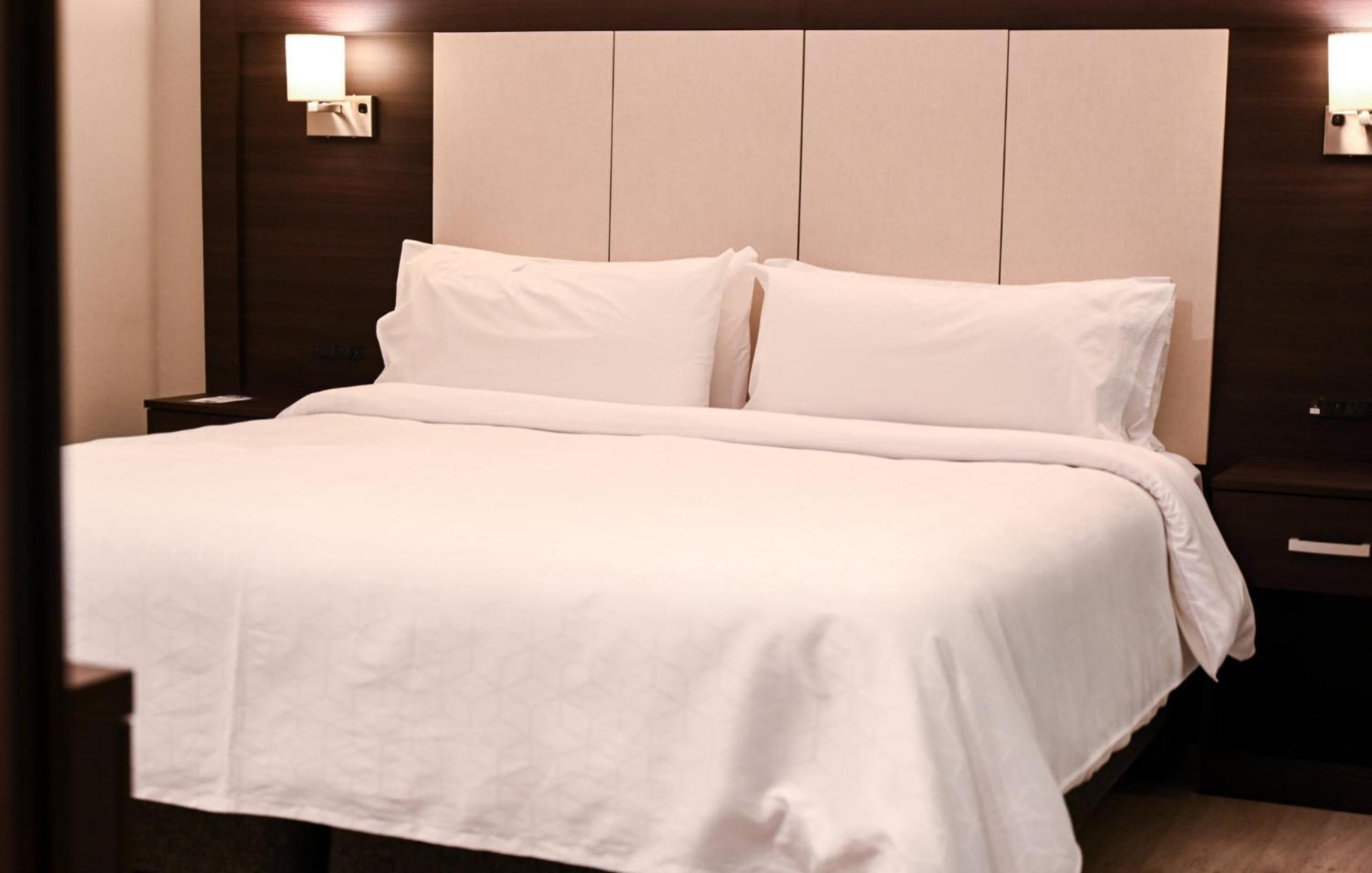 Holiday Inn Express Rosario By Ihg Exteriör bild