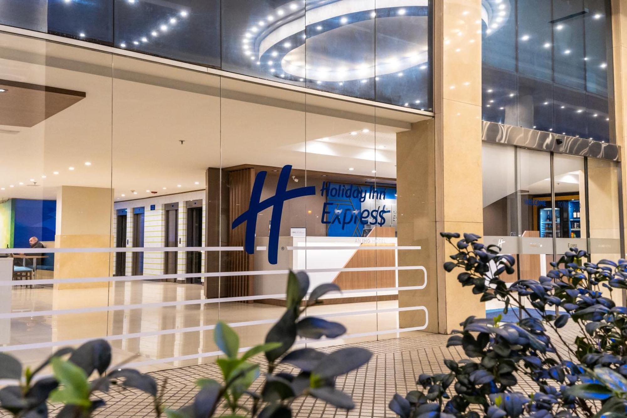 Holiday Inn Express Rosario By Ihg Exteriör bild
