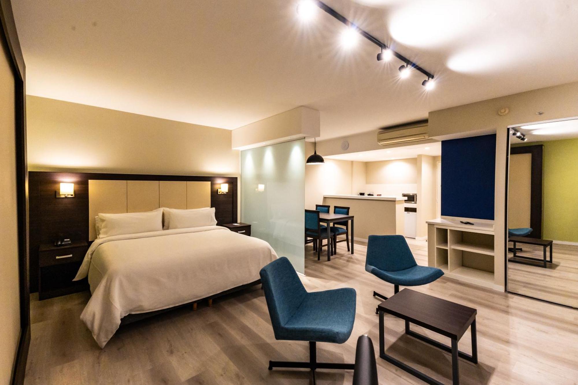 Holiday Inn Express Rosario By Ihg Exteriör bild