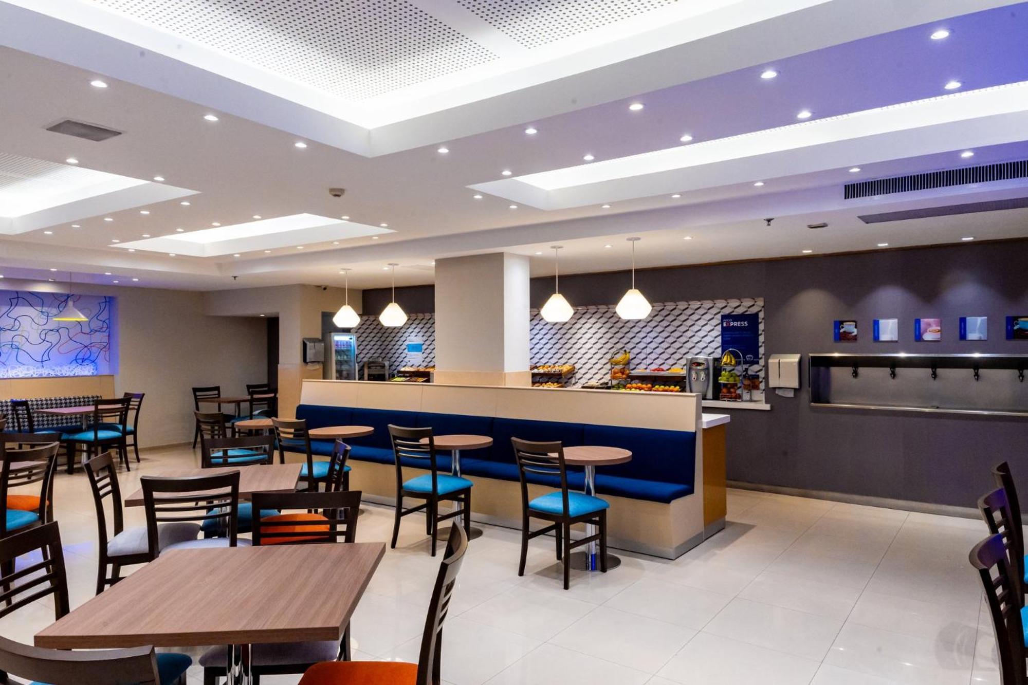 Holiday Inn Express Rosario By Ihg Exteriör bild